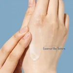 DR. CEURACLE – Hyal Reyouth Moist Sun SPF 50 PA++++ - Image 3