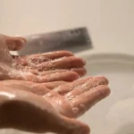 HARUHARU WONDER – Black Rice Moisture 5.5 Soft Cleansing Gel - Image 6