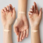 SKINFOOD – Salmon Darkcircle Concealer Cream - #1 Blooming - Image 4