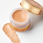 SKINFOOD - Salmon Darkcircle Concealer Cream - #2 Beige - Image 5