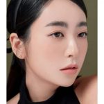 MACQUEEN – MQNY Waterproof Pen Eyeliner - Deep Black - Image 2
