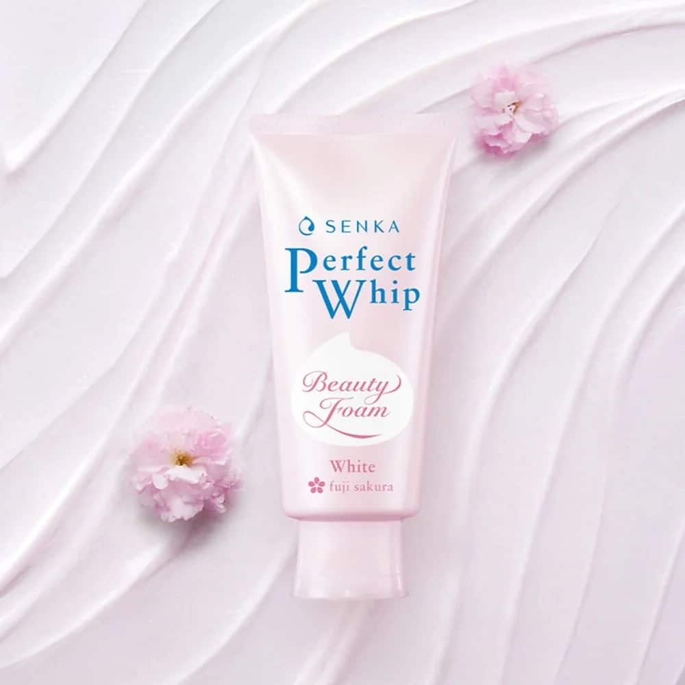 Shiseido – senka perfect whip white face wash – fuji sakura - image 2