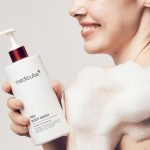 MEDICUBE – Red Acne Body Wash 2.0 - 400ml - Image 4